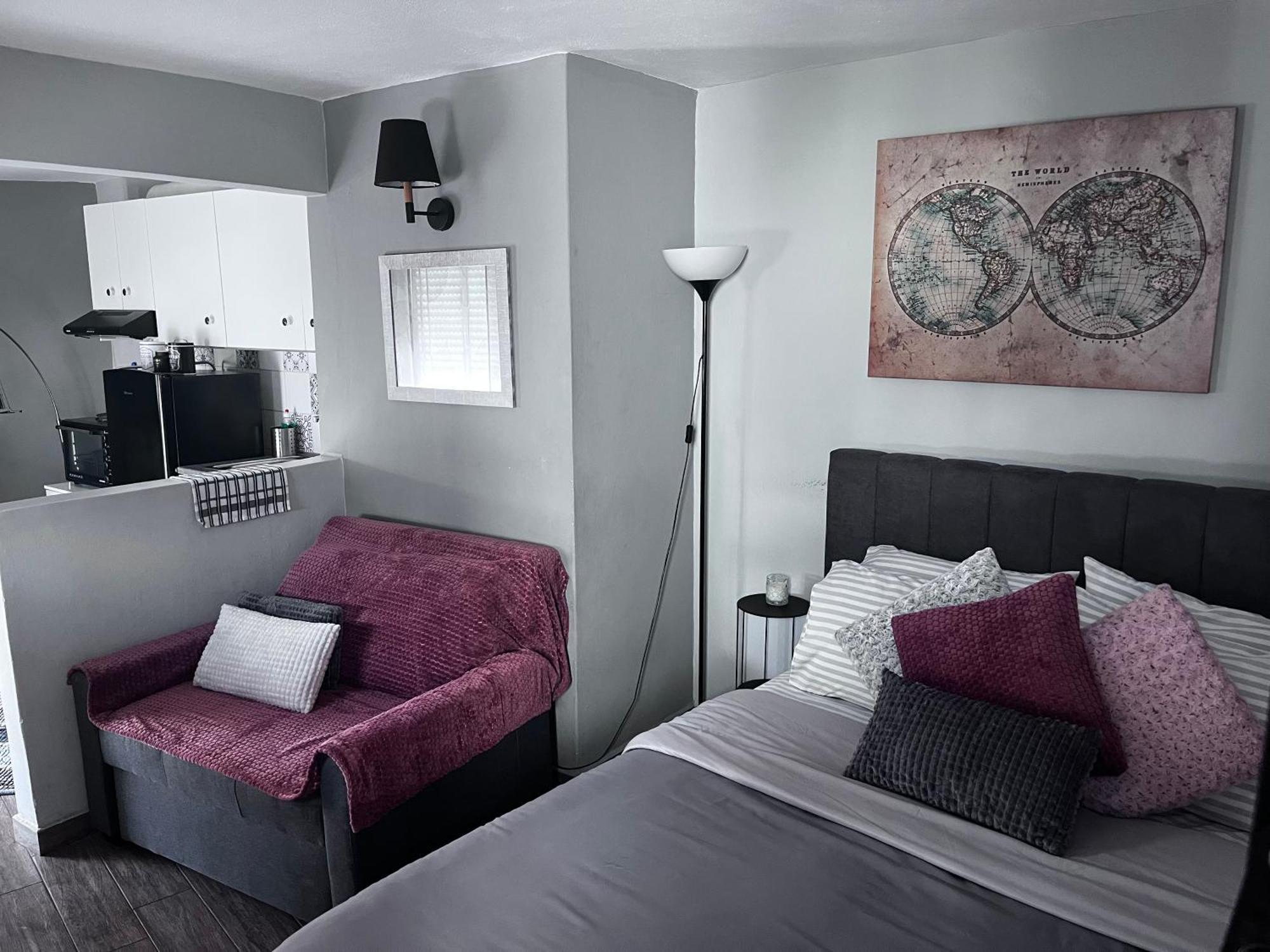 Cozy Studio Apartment In The Heart Of Atenas Exterior foto